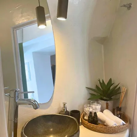 Dryopis Apartment