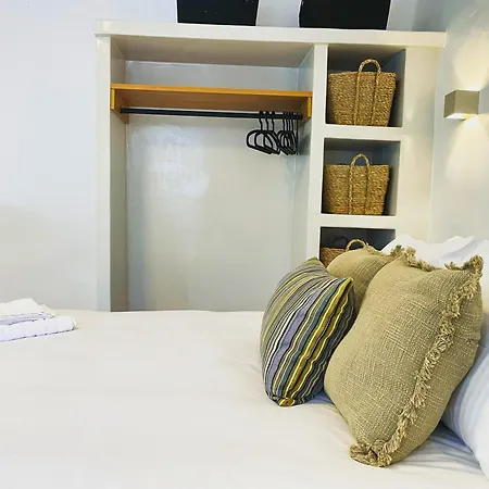 Dryopis Apartment *